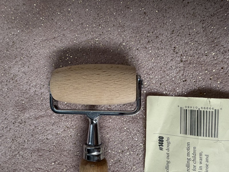 PAMPERED CHEF Dough Pizza Wooden Bakers Roller #1480 UNUSED Perfect Rolling Pin gallery