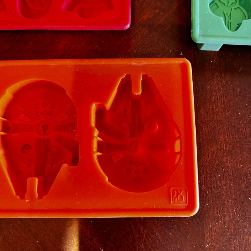 Star Wars Silicone Molds Candy Ice Chocolate Wax Melts Soap Set of 5 Trays gallery