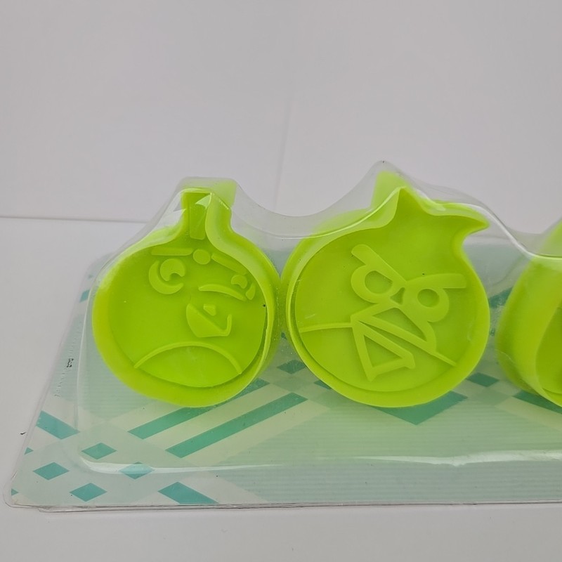 Angry Bird plunger cookie cutter stamp set - biscuits pie crust - NEW SHIPS FREE gallery
