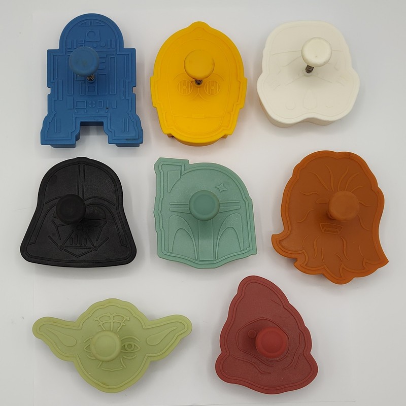 Set of 8 Williams Sonoma Star Wars Cookie Cutter Press Droids Vader Yoda Jawa gallery