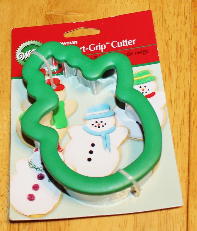 Wilton ~ SNOWMAN – COMFORT GRIP COOKIE CUTTER #2310-634 – NEW – 5.5″X3.5″ GREEN