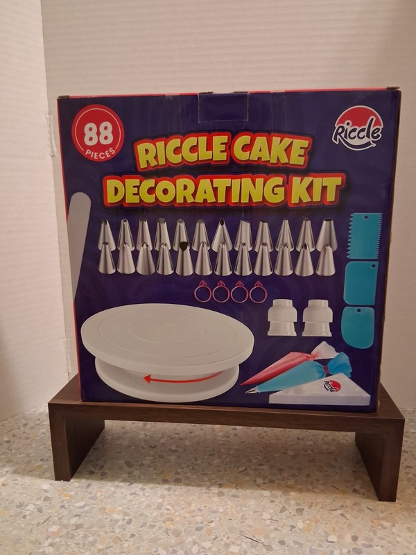 Riccle 88pc Cake Decorating Kit w/ Turntable, Tips, Bags, Scrapers BPA-Free