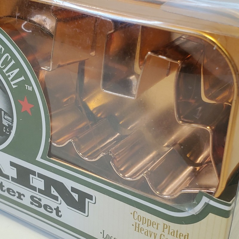 Chew Chew Train Cookie Cutter Set Cooper Plated Locomotive Coal Car Caboose VTG gallery
