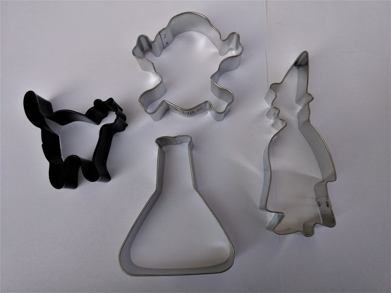 Black Cat, Skull n Bones Witch, Beaker Cookie Cutter Halloween Set 4pc