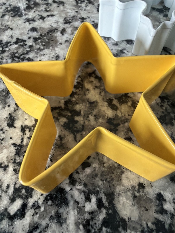 Cookie Cutters Lot Of 3 Stars And Snowflake Stainless Steel Baking gallery