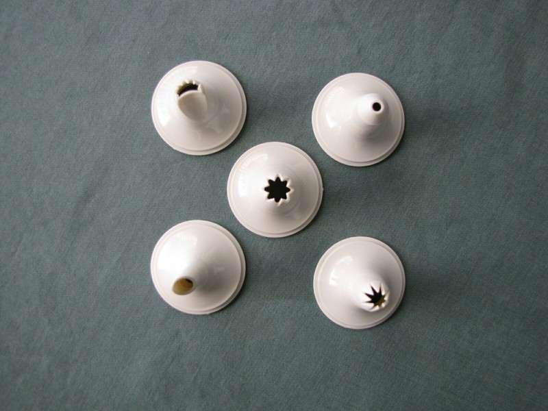 Pampered Chef Easy Accent Decorator #1775: Lot of 5 TIPS REPLACEMENT PARTS ONLY gallery