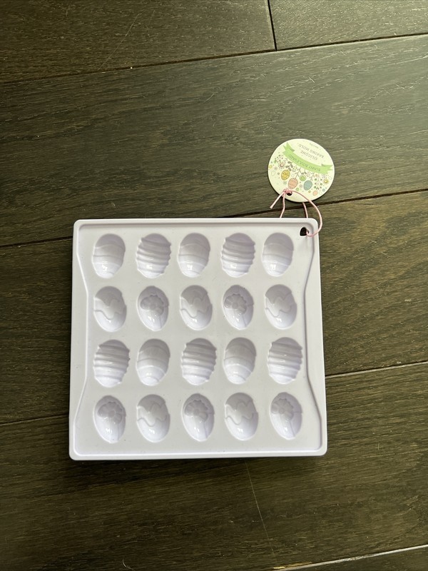 Bunny Boulevard Silicone Baking Mold – Mini Easter Eggs