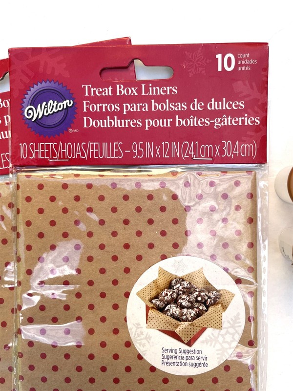 Wilton Treat Box Liners Red Dots (20) + 5 Gripper Cookie Cutters Gingerbread Man gallery