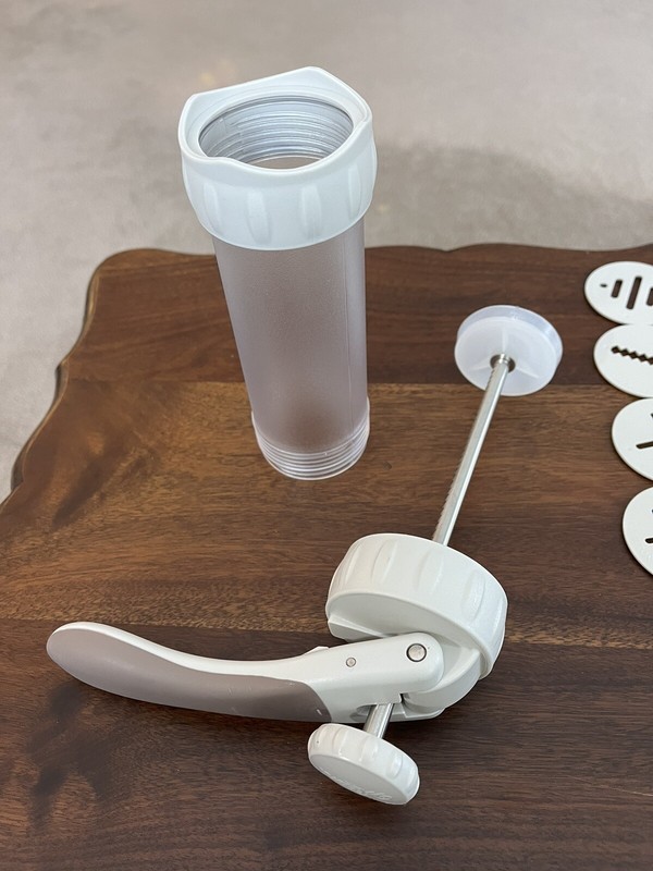 WILTON 2001 Cookie Max Cookie Press 12 Unique Designs for All Occasions gallery
