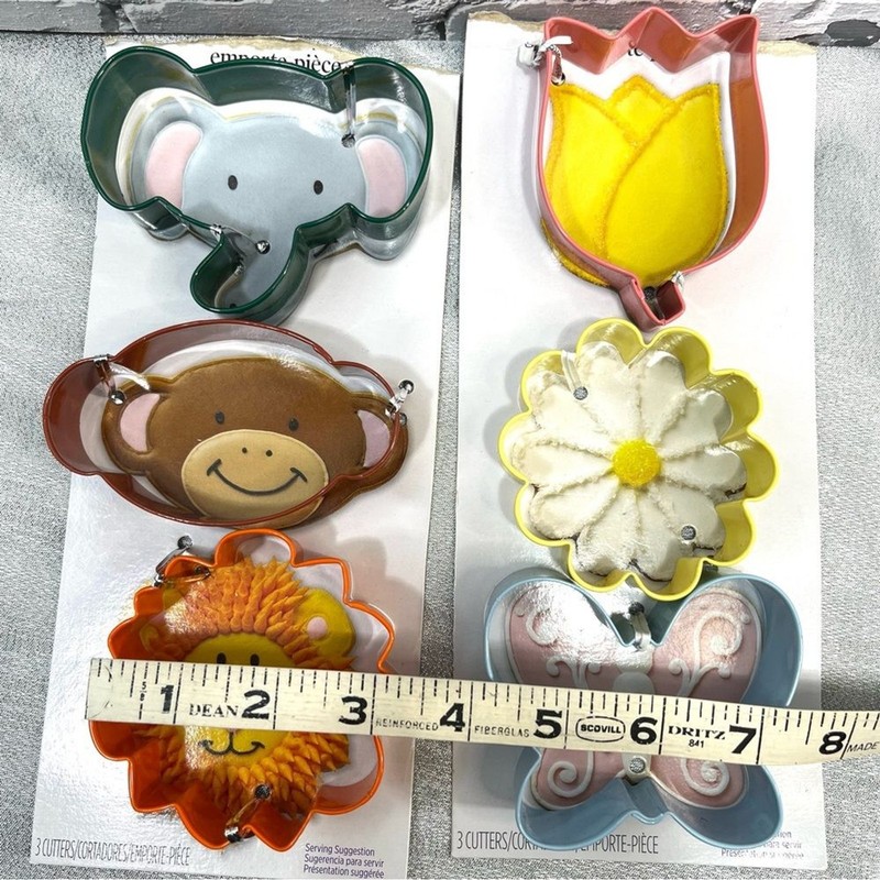 Cookie Cutter Sets 20 pieces - Holiday, Spring Flowers, Safari, Ocean and Snoopy gallery