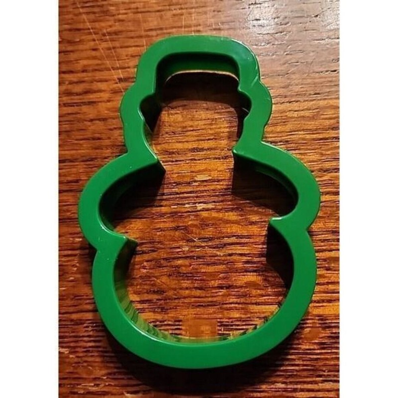 Green 4" Basic Snowman Cookie Cutter Art Mold gallery