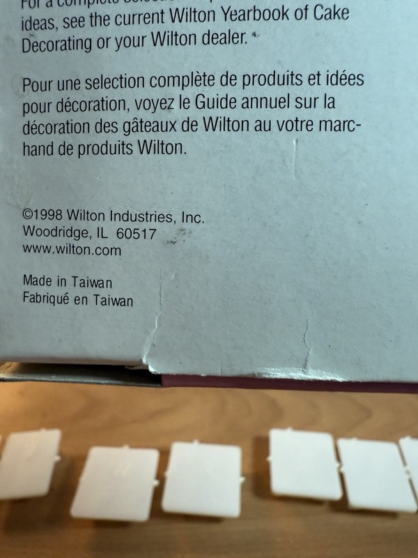 Wilton Decorating Italic Letters Alphabet Complete 1998 VTG gallery