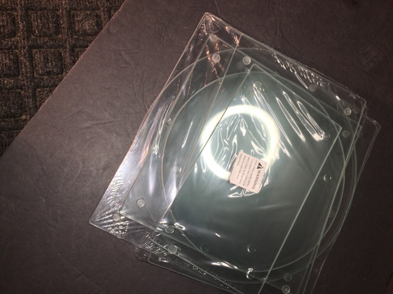 set of 6 glass stands square, rectangular, round gallery