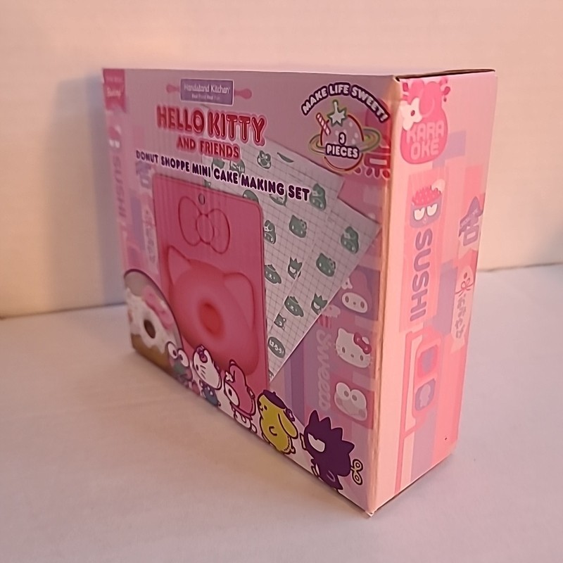 Hello Kitty Donut Shoppe Mini Cake Making Set gallery