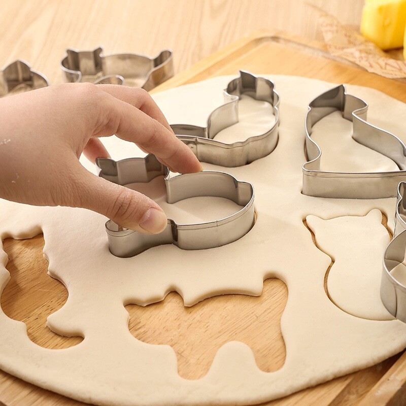 9pcs cat Shape Pastry Cutters Cake Cookie Biscuit Cutter Set DIY Baking Mold gallery