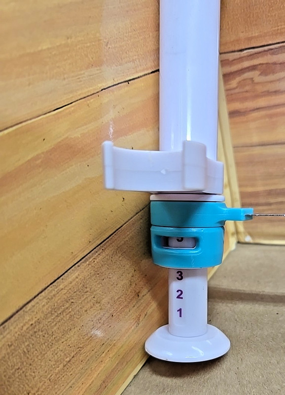 Wilton Foldable Plastic Cake Leveler gallery