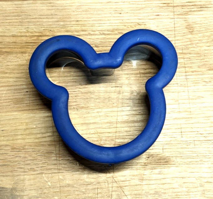 Wilton Comfort Grip Cookie Cutter Mickey Mouse Disney New/NIB Rare!!