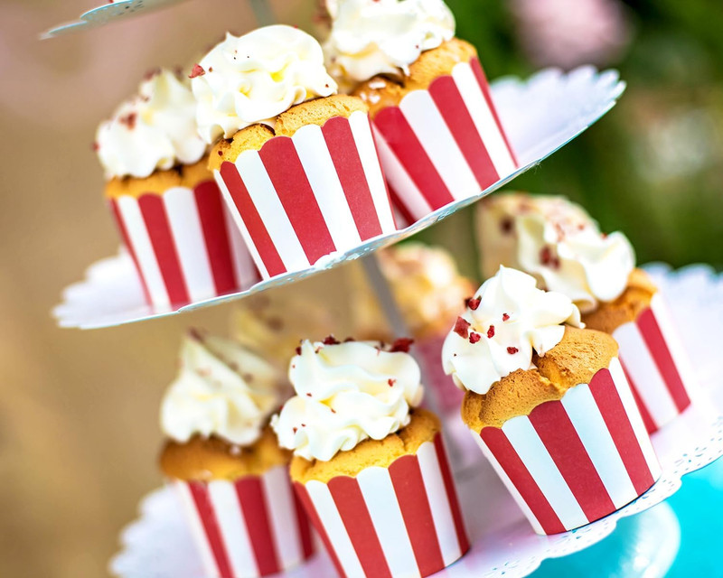 Cupcake Baking Paper Cups Grease-proof Muffin Liners for Popcorn Christmas Hallo gallery