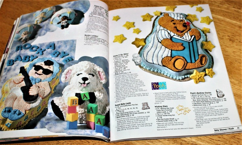 Wilton: YEARBOOK OF BAKING & CAKE DECORATING (Set of 2) 1997, 2000 Instructions gallery