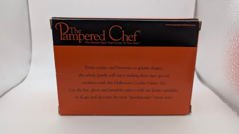 Pampered Chef Halloween Cookie Cutter Set 1097 Bat Ghost Pumpkin no sprinkles gallery