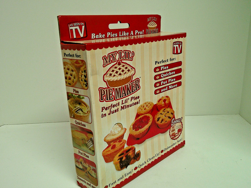 My Lil’ Pie Maker As Seen On TV Quiches Desserts Pies w Bonus 2 Pie Cutters NEW