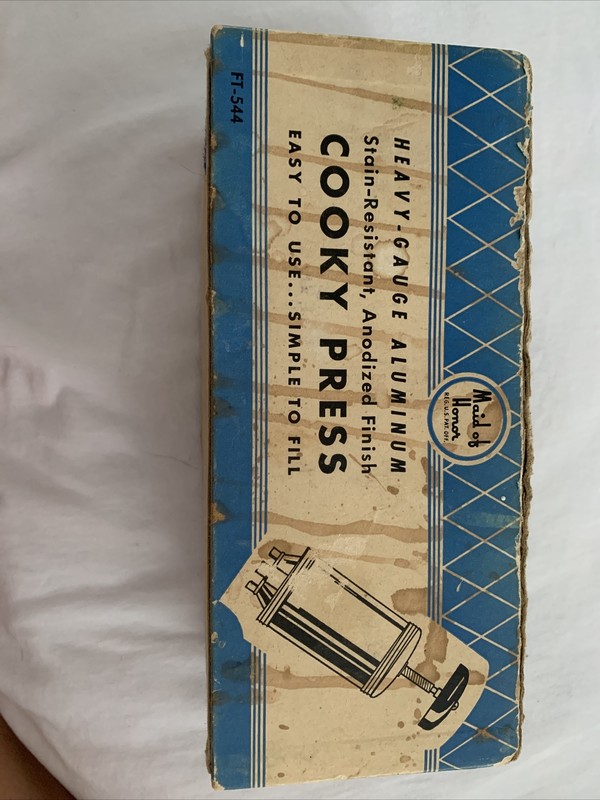 Vintage 1940s Maid of Honor Cooky press In Original Box sold by Sears Roebuck gallery