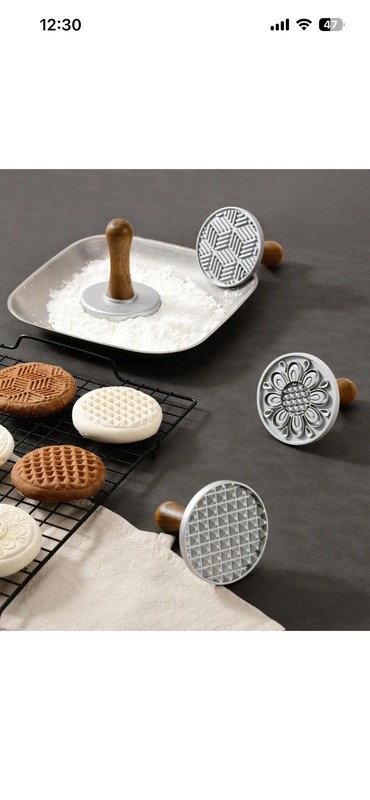 NEW Cookie Stamps Set of 4, Metal Cookie Press Mold with Wooden Handles/ Classic gallery
