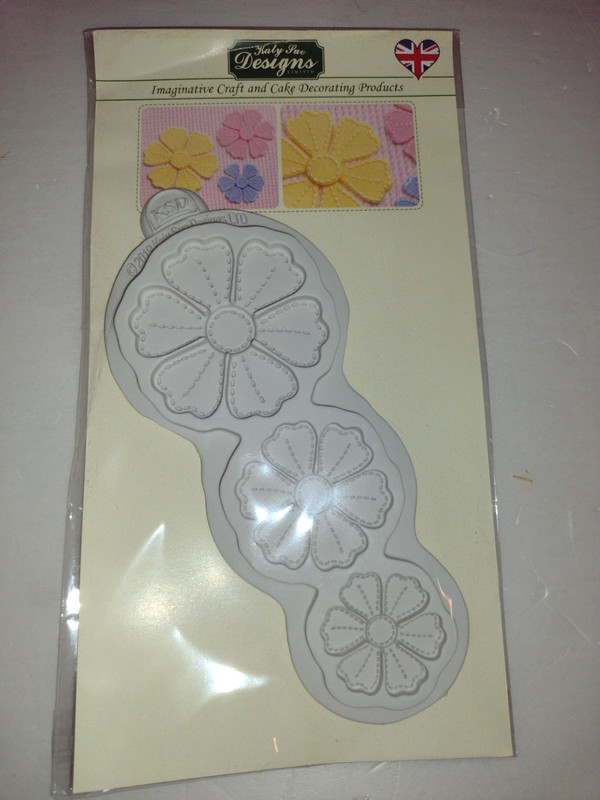 Katy Sue Designs KSD Silicone Mould Stitched Flower Trio Cake Decorations