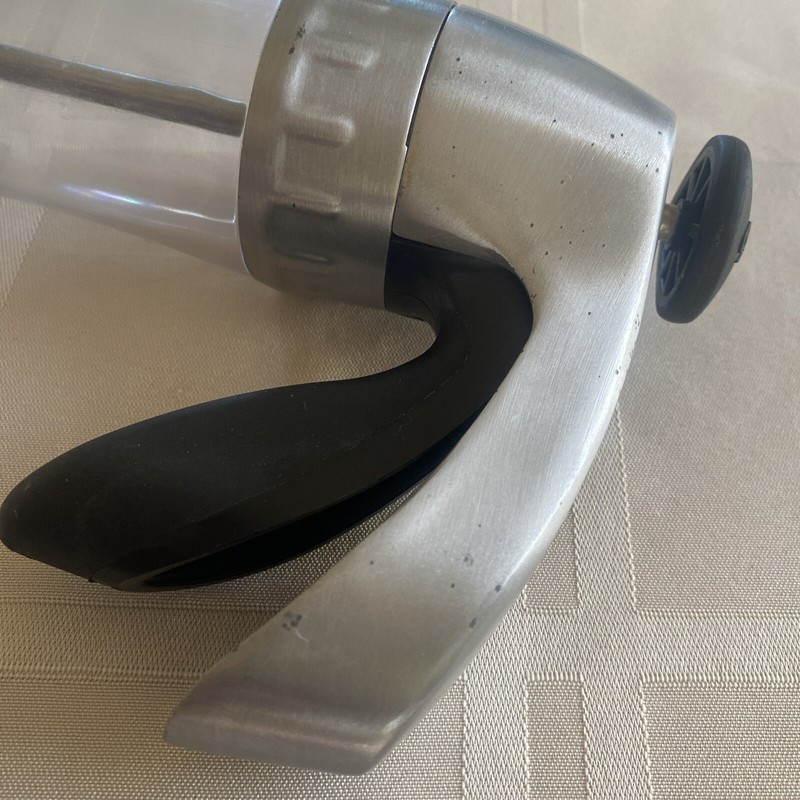 Wilton Cookie Press Pro Ultra II With 16 Shaping Disks gallery