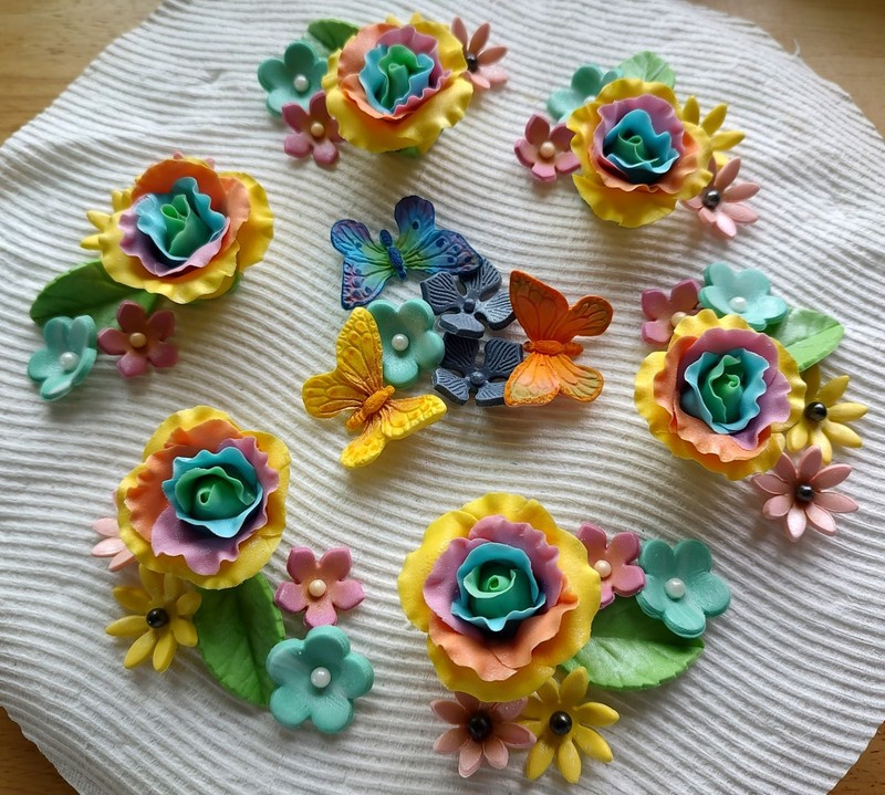 GUM PASTE BUTTERFLIES & ROSES ASSORTMENT: Decorate Your Own Cakes & Cupcakes!! gallery