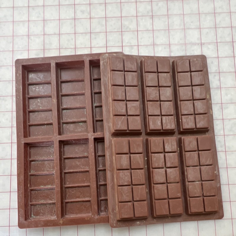 Silicone Rectangle Chocolate Mold Brown Grid Pattern 2 Piece Set