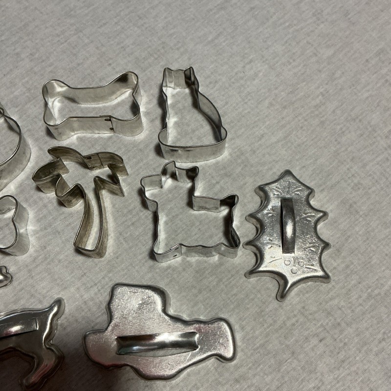 9pc Mini Silver Metal Cookie Cutter Set Assorted Shapes Christmas Angel Reindeer gallery