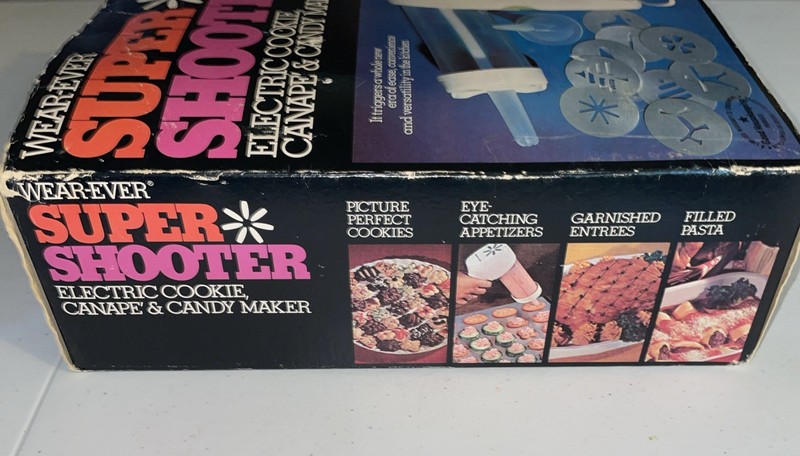 WearEver 70001 Super Shooter Electric Cookie Maker (Missing 2 Out Of 9 Discs) gallery