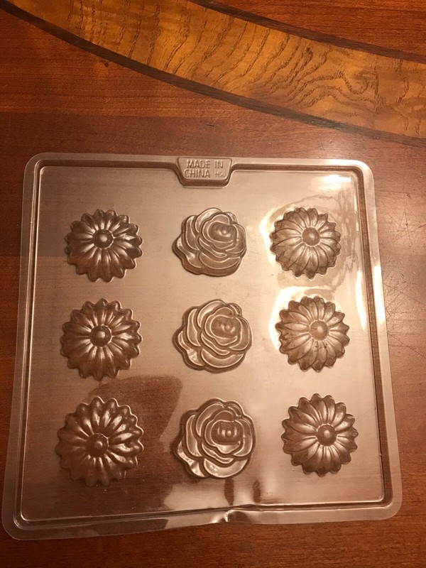 spring Flower candy mold , clear, 9 flowers 
