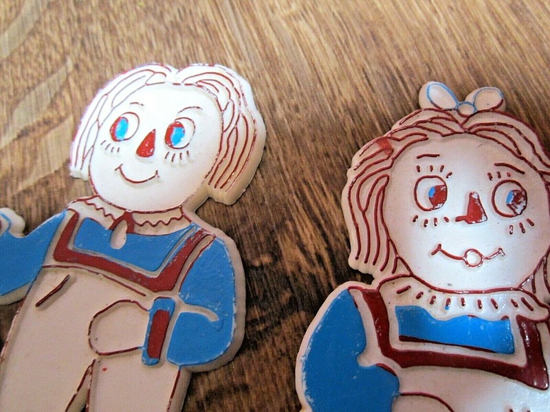 Vintage set of 3 Raggedy Ann and Andy plastic cake decorations USED antique FUN gallery