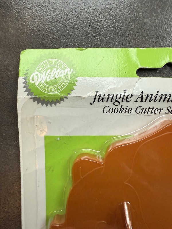 Vintage 1994 Wilton Jungle Animal Cookie Cutters NWT Lion Parrot Elephant Baking gallery