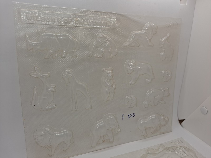 Wilson's Of California Chocolate/candy Mold Trays Vehicles And Animals gallery