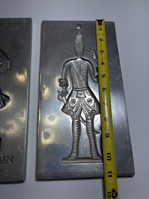 TWO Heavy METAL COOKIE MOLDS Williamsburg GINGERBREAD Hessian SOLDIER Baking Art gallery