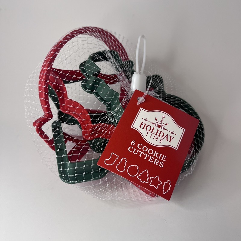 Cookie Cutters 6 pc Red Green Christmas Plastic BPA Free