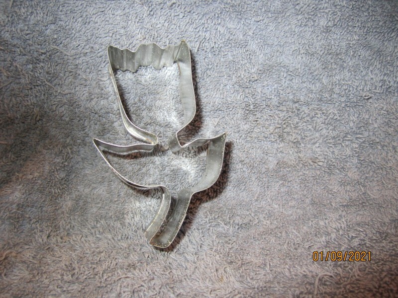 Small Tin Tulip Cookie Cutter