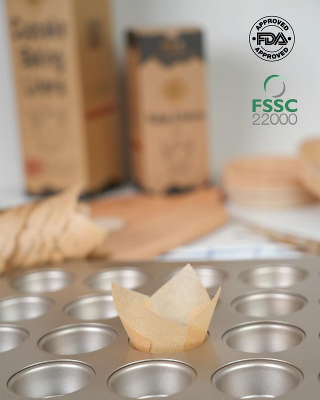 200pcs Natural Mini Tulip Cupcake Liners for Baking Cups, Unbleached, Greasep... gallery