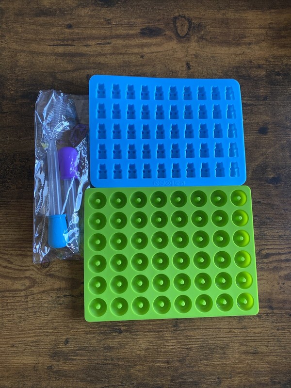 2 Gummy Candy Molds Gummy Bear Mold Non-stick Silicone with 2 Droppers 1 Brush
