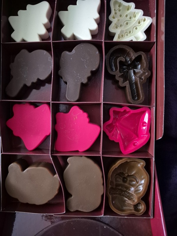 Chocolate Mould & Tool Set, 12 Moulds, Spatula & Double Broiler. NIB gallery