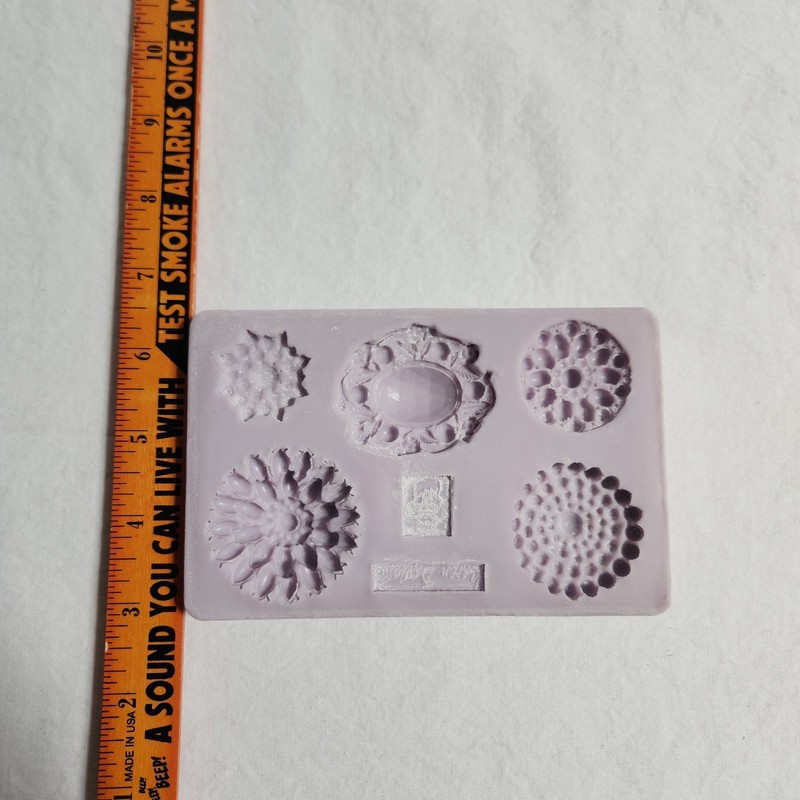 Karen Davies Brooches Fondant Mold Silicone Jewelry Buttons 5 Cavity Cake Decor gallery
