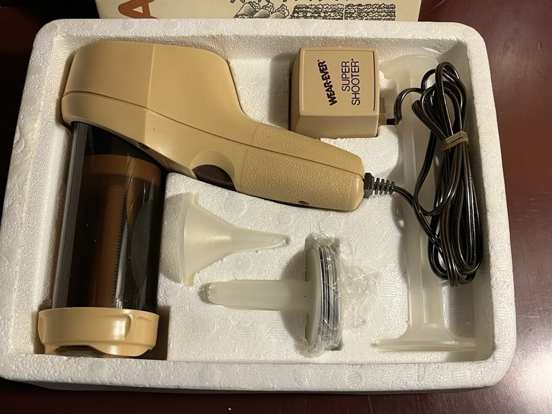 VTG Wear Ever Super Shooter Electric Cookie Press 70123 WORKS SEE VIDEO gallery