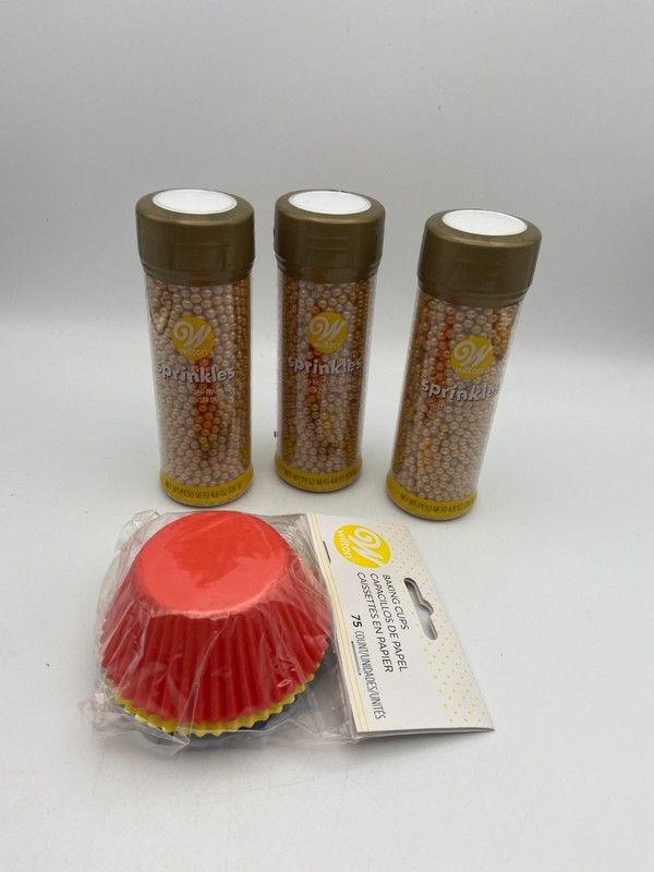 Wilton Gold Sugar Pearls 4.8ozs and Baking Cups 75
