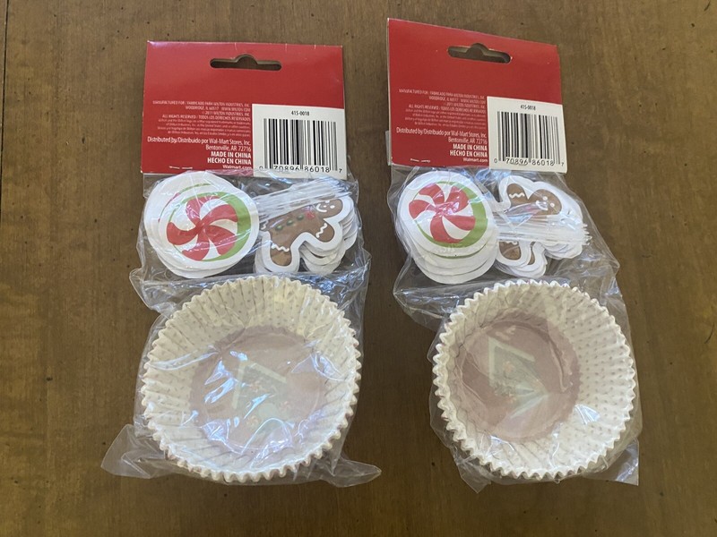 NEW 5 PACKS of CUPCAKE liners, Mary Engelbreit, Wilton, Christmas, Halloween + gallery