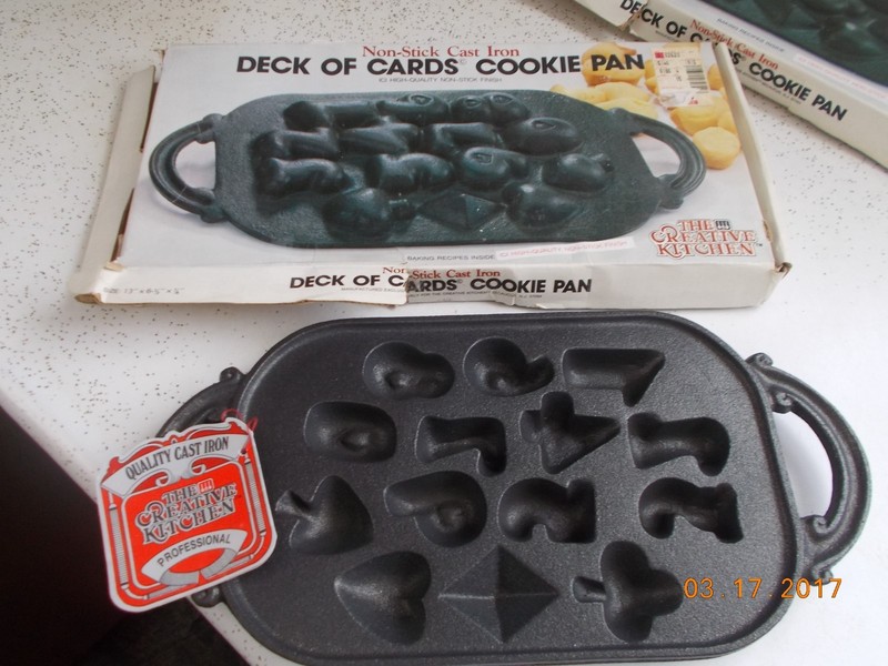 New Creative Kitchen Non-Stick Cast Iron Deck of Cards Cookie Pan, open box