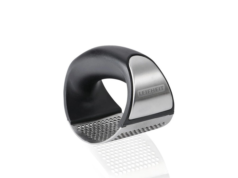 Leifheit Garlic-King Proline Garlic Press Rocker, Time 1 – pack, Black/Silver