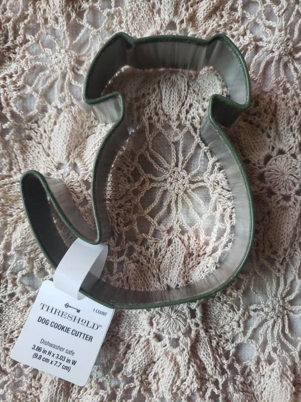 Threshold Dog puppy shaped Cookie Cutter birthday Day party 3.86" H x 3.03" W